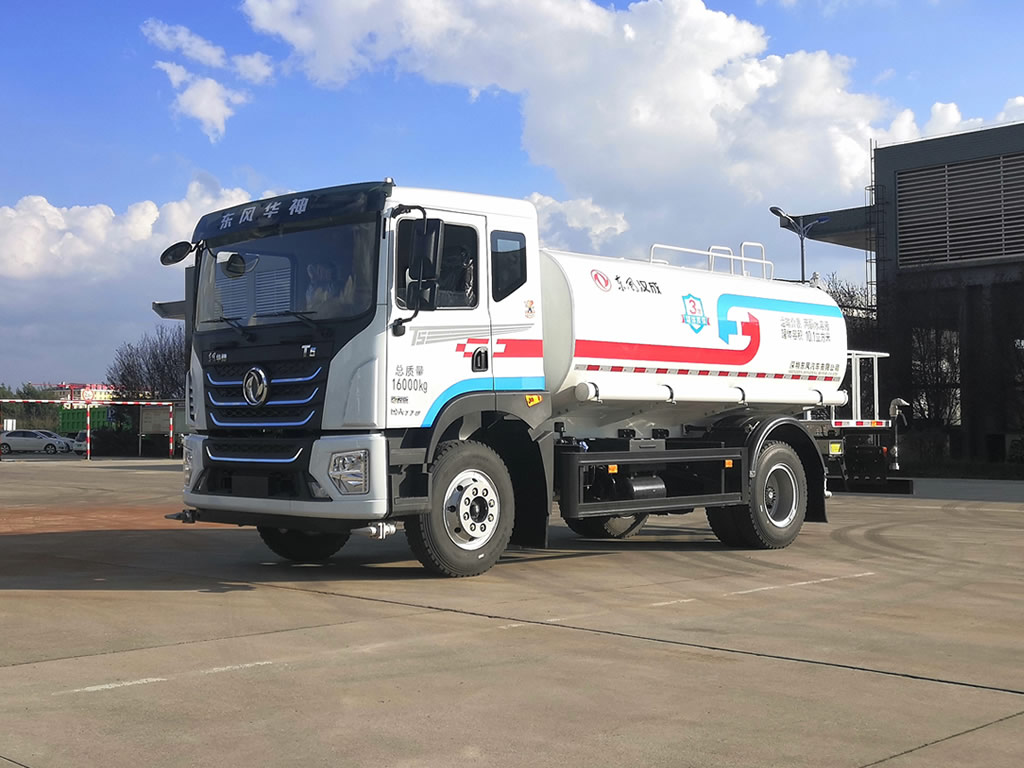 <b>东风华神T5洒水车（12方）</b>